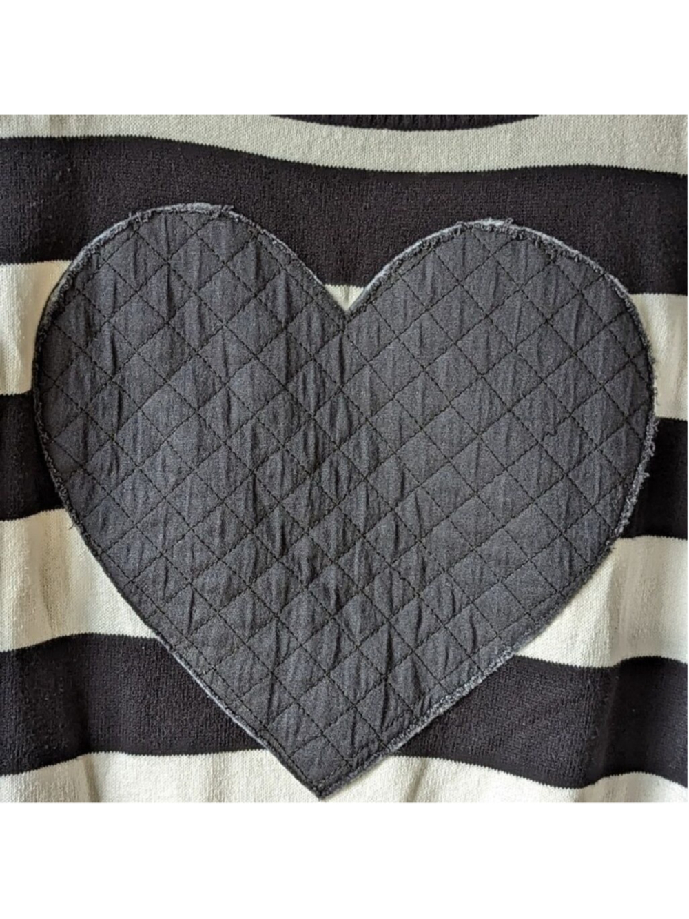 Torrid Stripe Pullover Sweater Quilted Heart Sz 1X - Picture 7 of 8